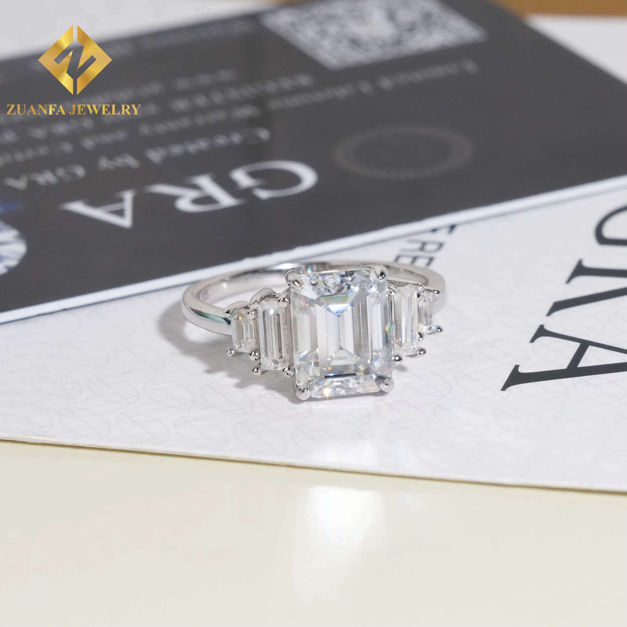 Emerald Cut 3ct Moissanite Jewelry 925 Sterling Silver VVS Moissanite Rings Jewelry Diamond Engagement Rings for Women