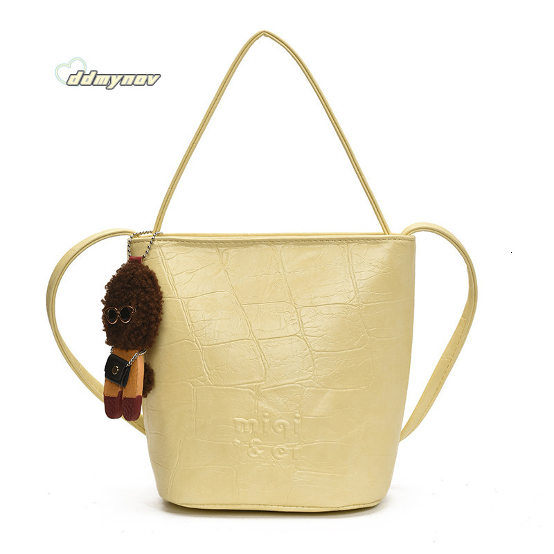 New Single Shoulder Crossbody Bucket Bag Women's Light Luxury Large Capacity Trendy Versatile High-end Feel Women ddmynov ddmynov