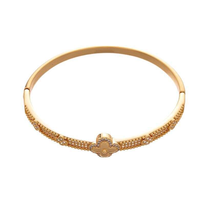 designer bracelet Real Gold Plated Four-Petal Flower 5A Grade Zircon Bracelet High-End Sense Fashion Light Jewelry