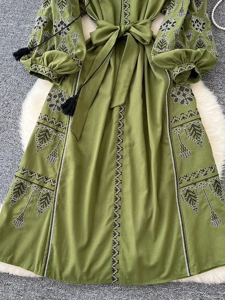 Bohemian Retro Ethnic Style Dress Womens Spring Autumn Embroidered Lace Up Lantern Sleeves Waist Cinching Long Dress A155 250609