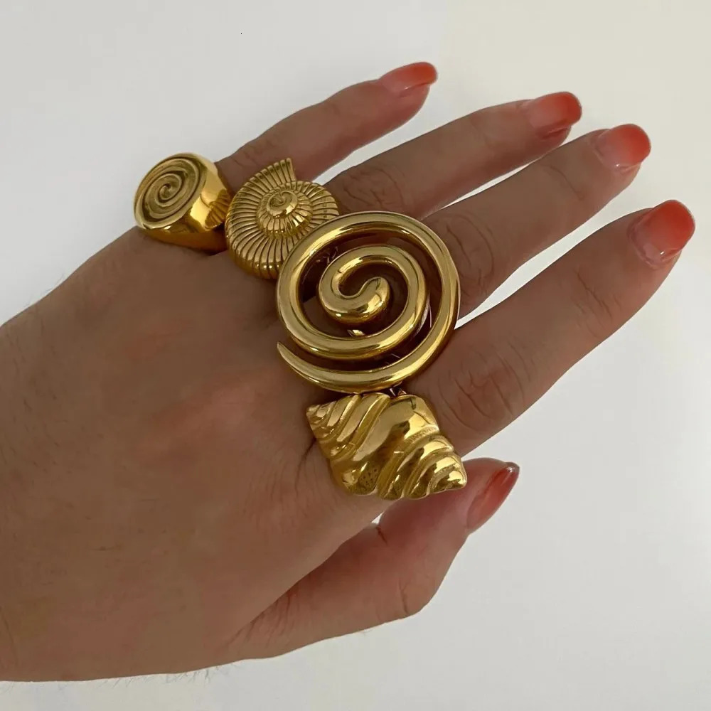Vintage 18K Gold Plated Spiral Shell Twisted Ring for Women Unisex Ocean Style Wedding Minimalist Jewelry Anniversary Gifts 250610