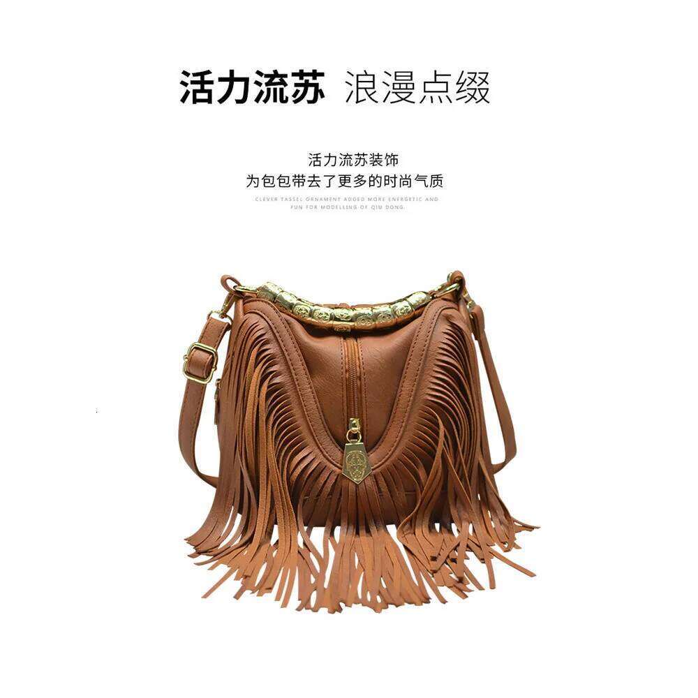 Ipinee Fashion Europe And The United States Music Festival Bucket Large Tassel Cute Handbag Senior PU Shoulder Messenger Bag