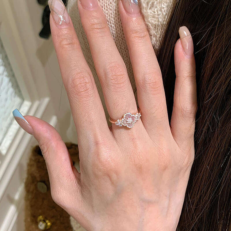 Luxury Jewelry Designer ring Zircon Mother-of-Pearl Diamond-Shaped Three-Petal Grass Open Fashion Trendy Index Finger Ring Elegant Versatile Sweet Han