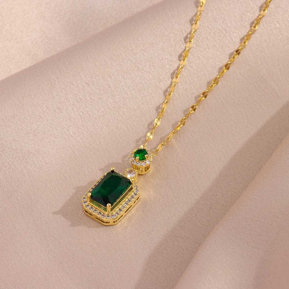 New In Fashion Green Zircon Crystal Pendant Stainless Steel Necklaces For Women Train Retro Style Female Clavicle Chain Jewelry W250616