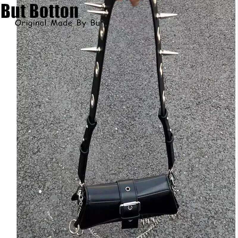 Designer Bag Designer Bag Women Y K Girl Vintage Haruku Punk Advanced Design Rivet Spike Chain One Shoulder Handbag Womens Stempunk Tote Crossbody Bag