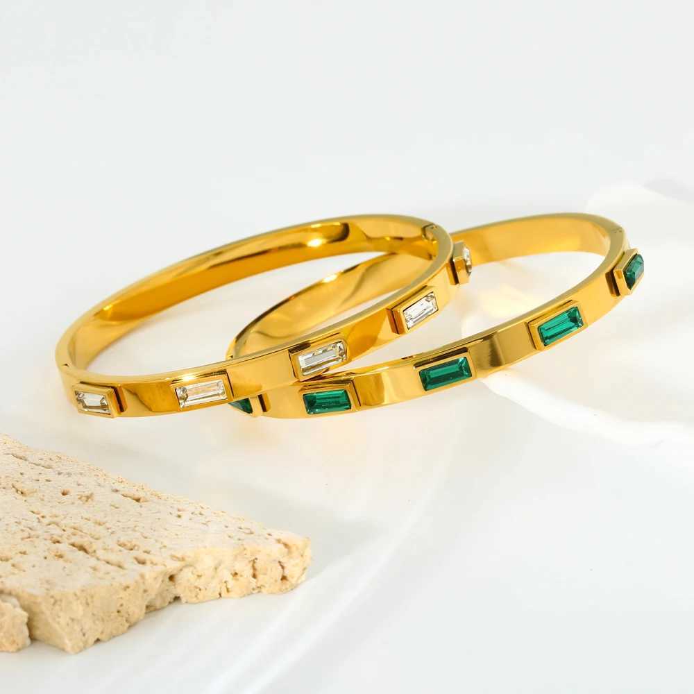 Tarnish Free Statement Texture 18K Gold Plated Oval Handmade Chain Green White Stone Cubic Zirconia Bangles for Women Z250616