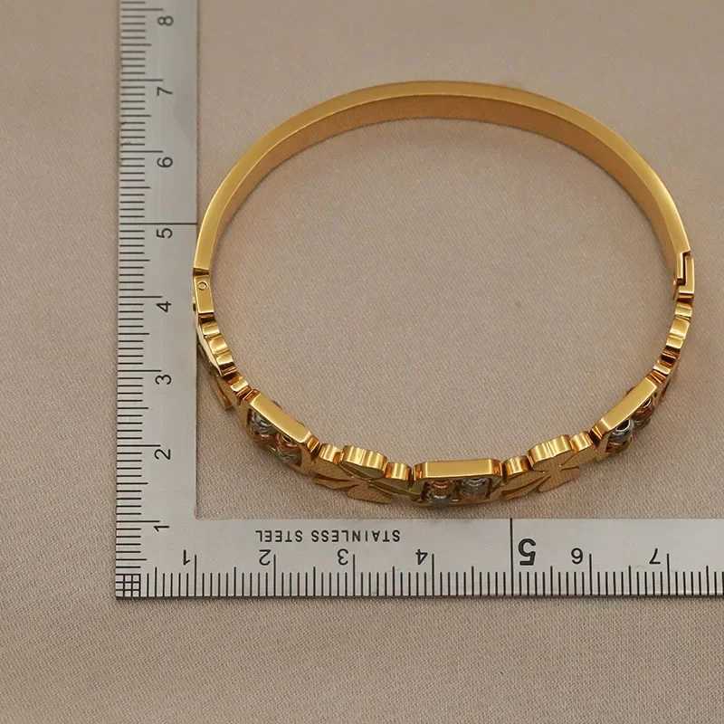 Stainless Steel Metal Mix Beads Flower Bangles for Women Fashion Brand Jewelry Elegant Bangles Accessories Z250616