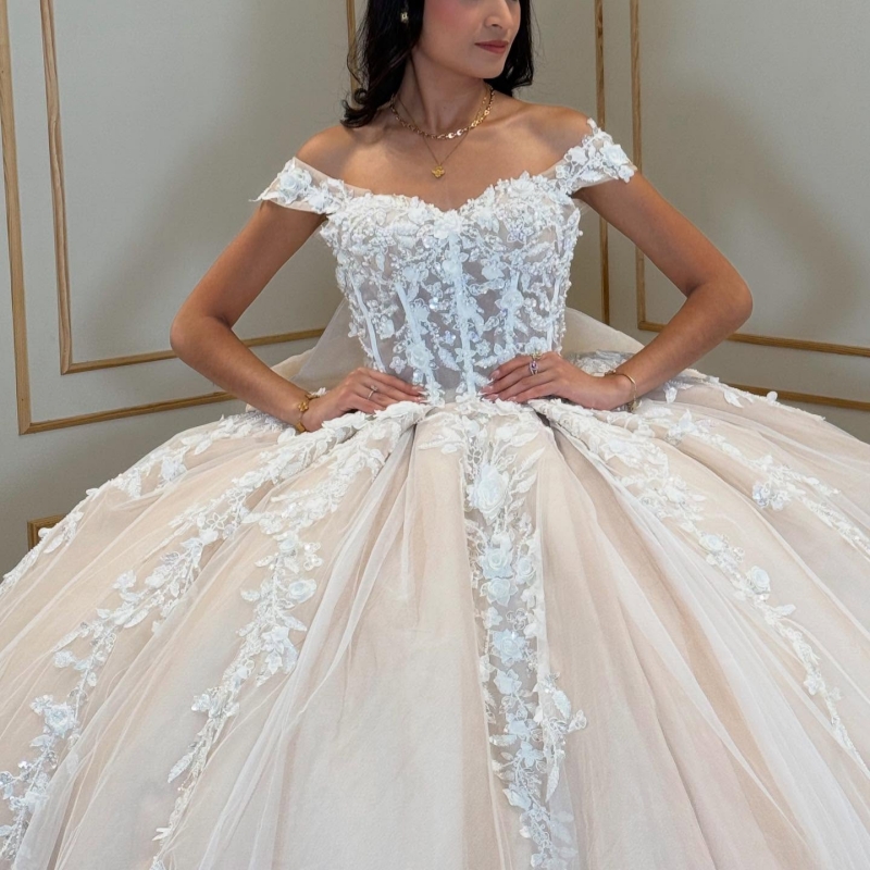 Champagne Shiny Quinceanera Dresses Ball Gown Off The Shoulder Applique Lace Beading Bow Tull Sweet 16 Dress Vestidos 15 De Anos
