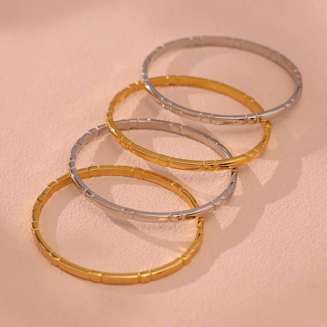 Liora High Quality Stainless Steel Round Bangle For Women Gold Plated No Fade Womens Wrist Bangle Rust Proof Jewelry Z250616