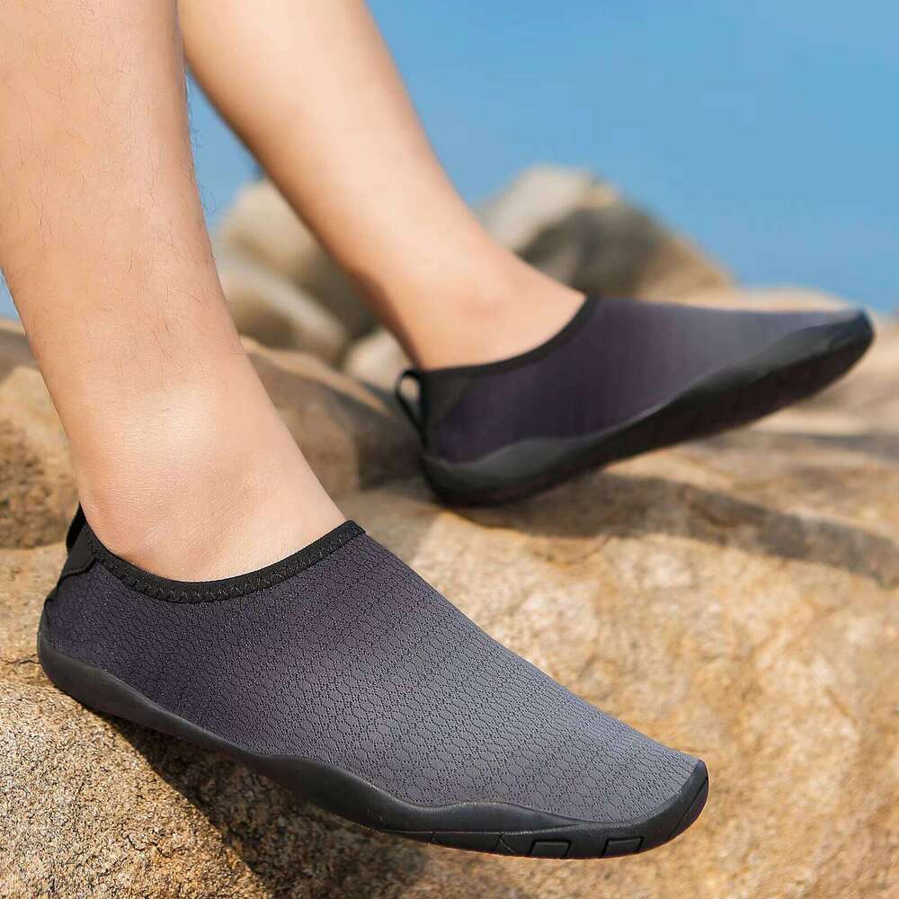 New Outdoor Men Women's Swimming Water Beach Quick Drying and Anti-slip Wading Shoes
