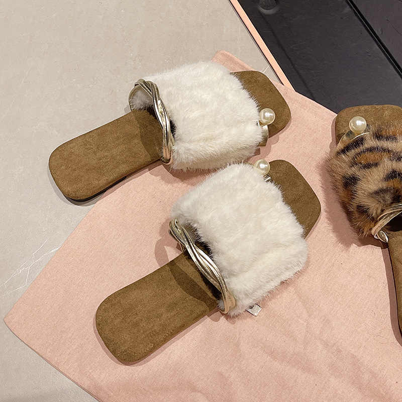 hot free shipping designer slippers for woman Indoor outdoor scuffs keep warm Plush sandals