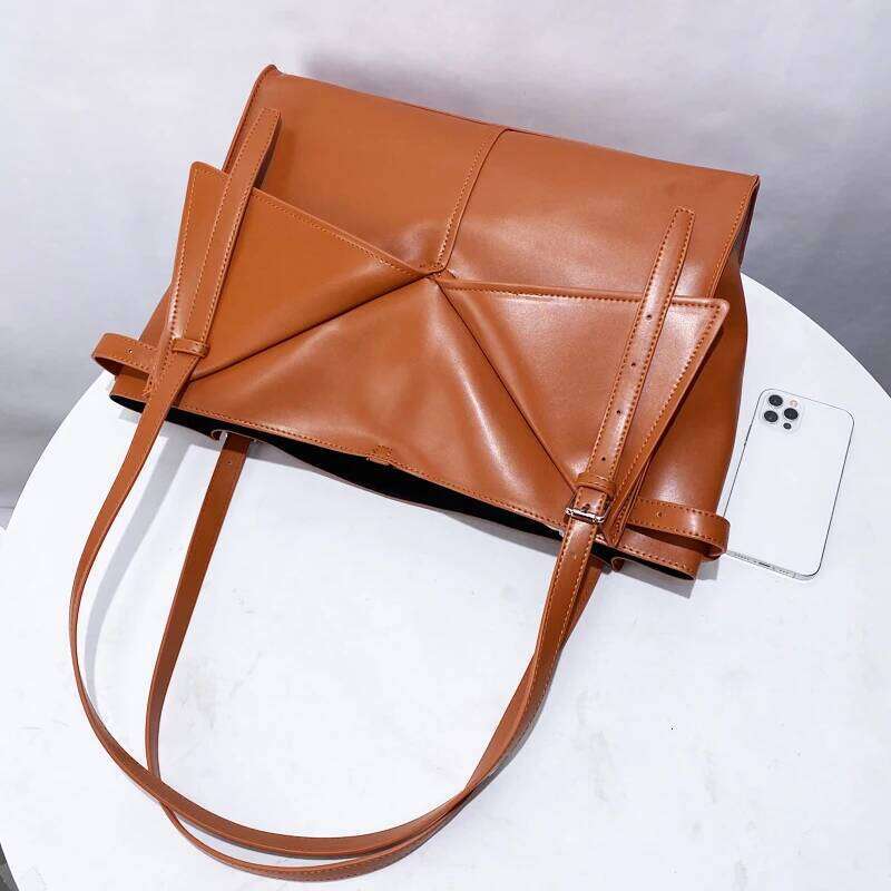 Women's Bags Designer Vintage Belt Cabas Tote Bags For Women Designer Handbag Purses New In PU Hem Large Capacity Medium Underarm Shoulder