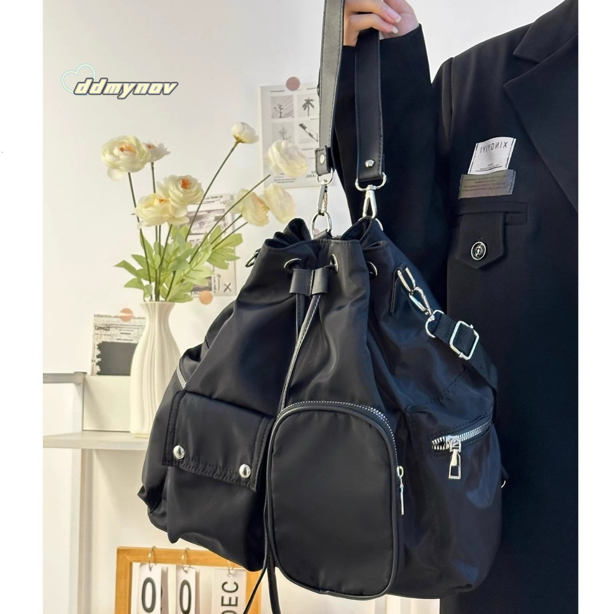 New Style Wind Draw 2024 Drawstring Korean Sweet Pocket Bag Tote Design Commuting Cool Single Shoulder College Backpack ddmynov