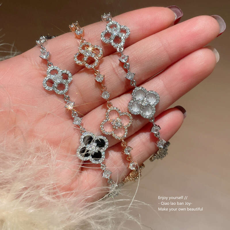 2025 NEW Luxury Jewelry Designer Bracelet 4leaf clover Chain Zircon Rhombus Flower Adjustable Sweet Girl Heart Light Bracelet Niche Fashion Exquisite 