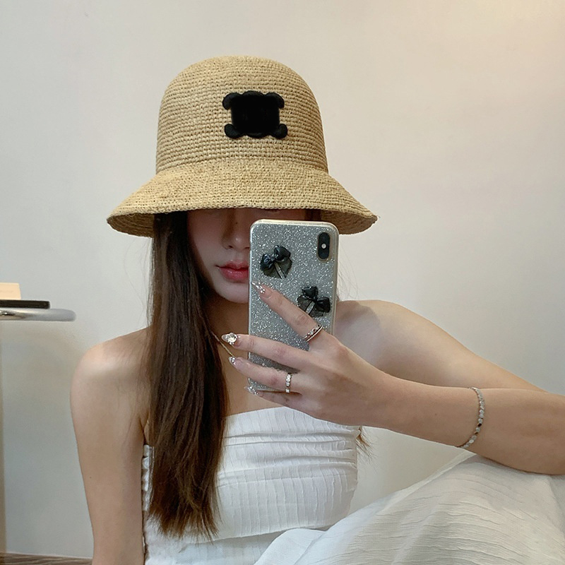 Refreshing designer straw hat bucket hat designer simple gorras hot styles designer caps woman weave classic traveling beach luxurious high quality om0247