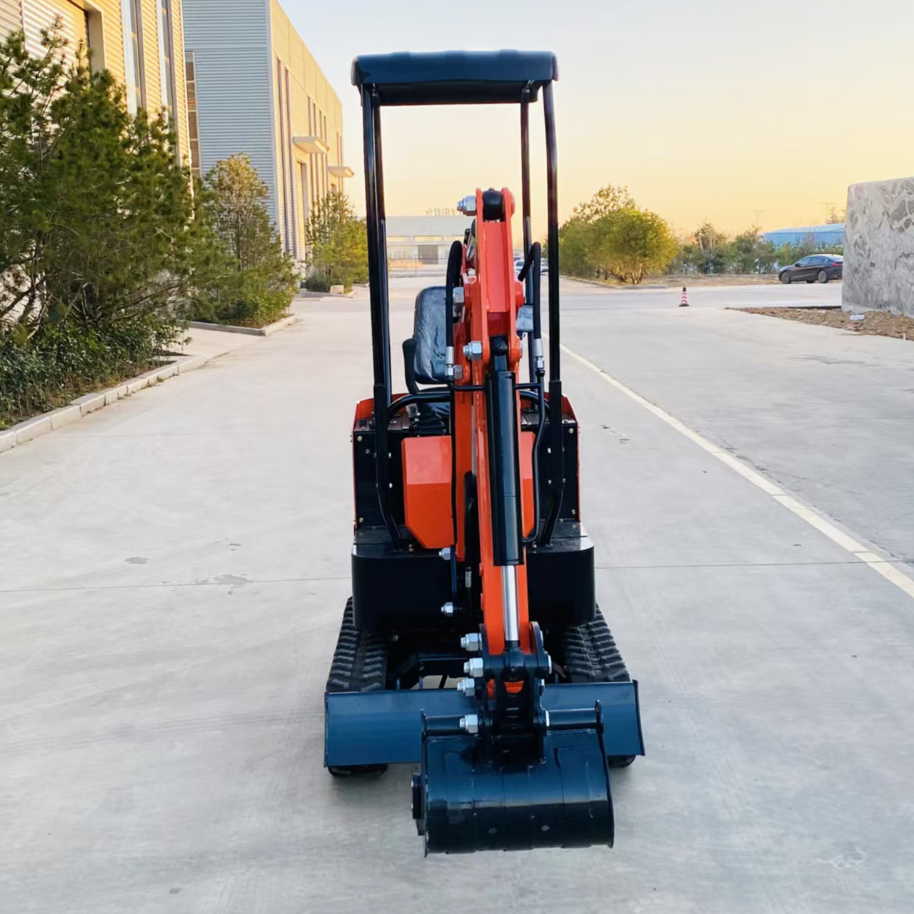 2025 New Small Mini Excavator 1 Ton 2200 Lbs Crawler Diggers with Hydraulic Thumb 13.5hp Gas Petrol Briggs & Stratton EPA Engine Free Ship Factory For