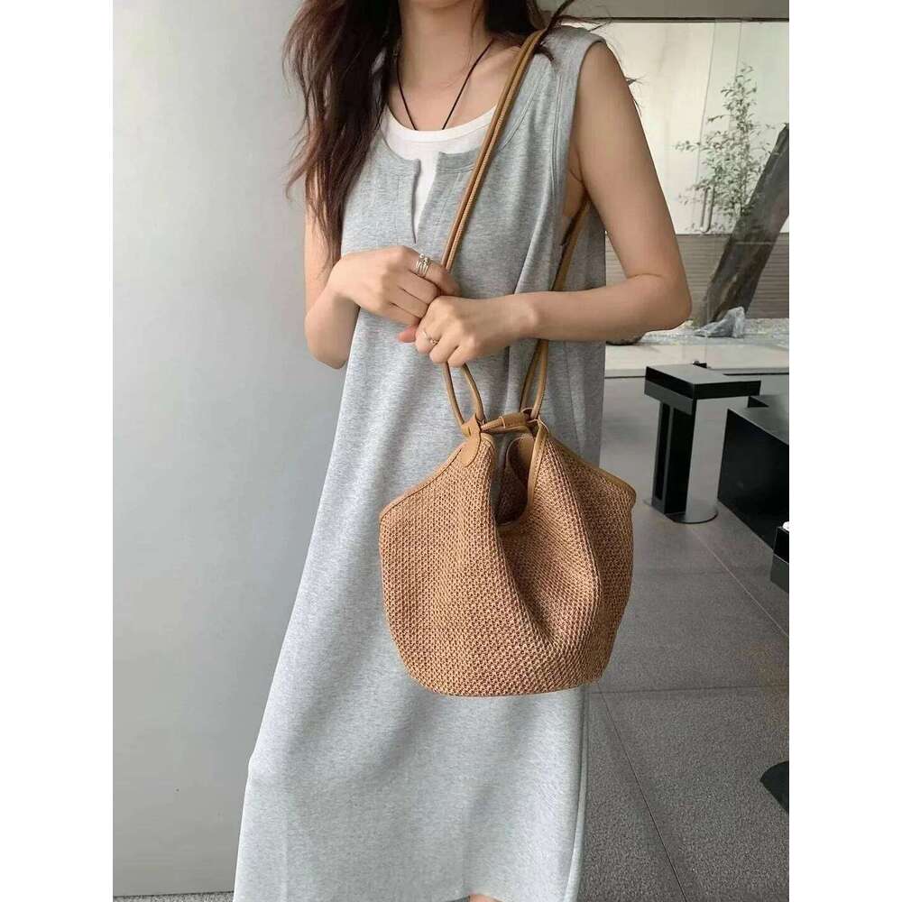 2024 Summer New Style Straw Woven Large Capacity One Shoulder Underarm Bucket Bag