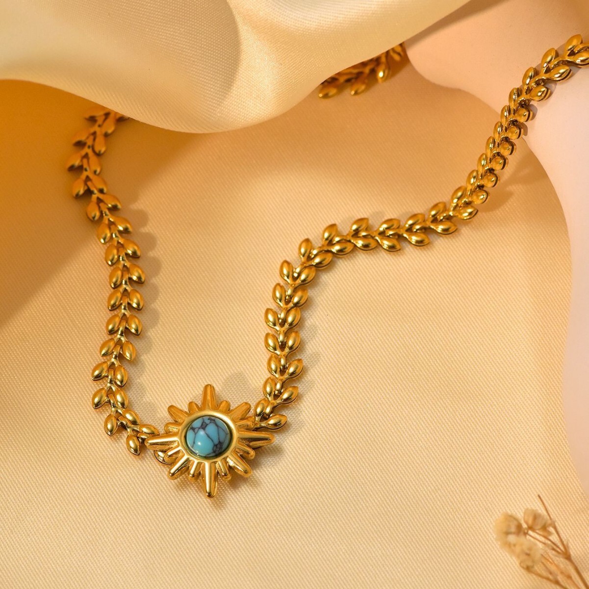 Fashion Style Personality Exaggerated Turquoise Sun Wheat Spike Necklace for Women Design Titanium Steel Non-Fading Jewelry