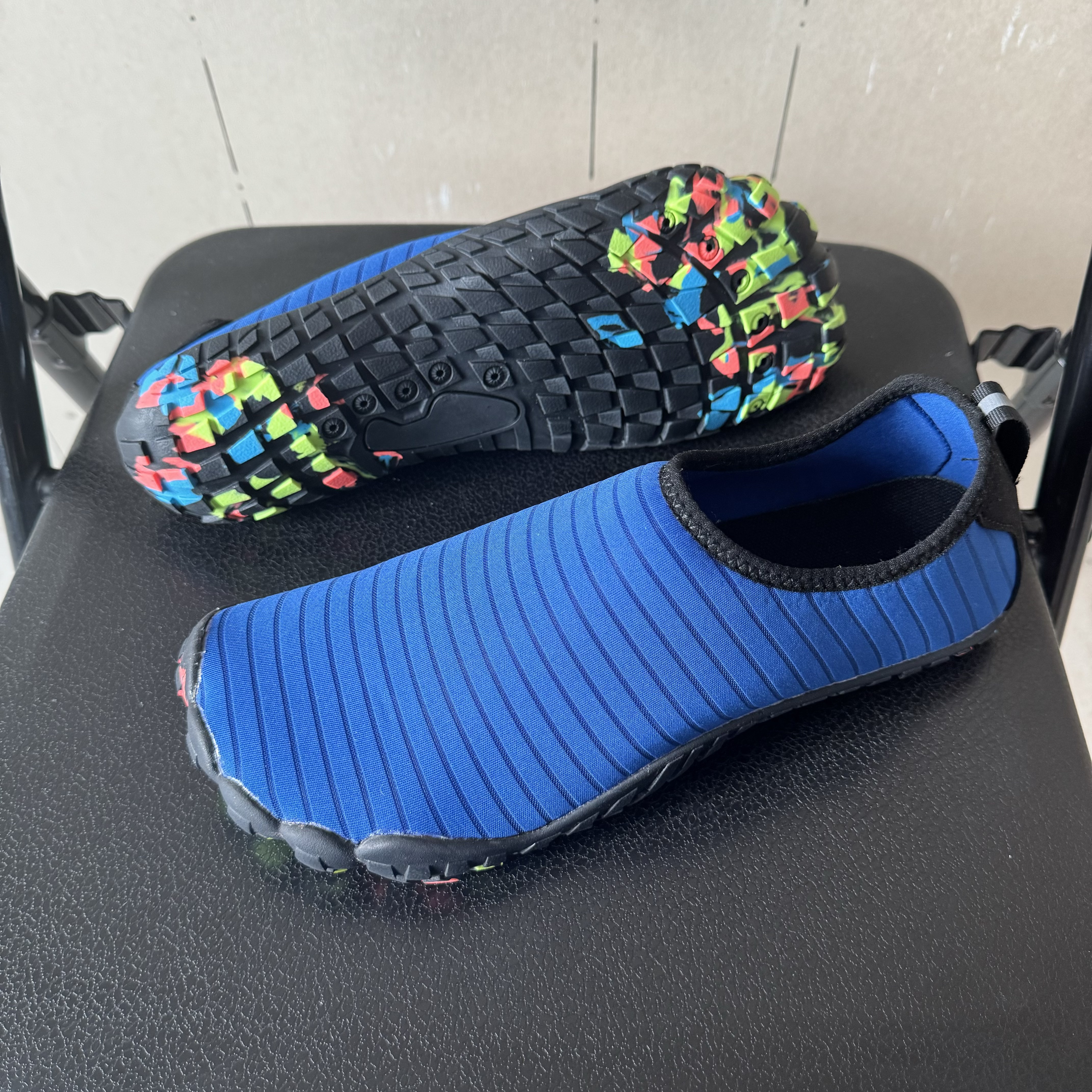 Breathable Indoor/Outdoor Couple's Yoga Footwear Perfect for Aquatic Activities