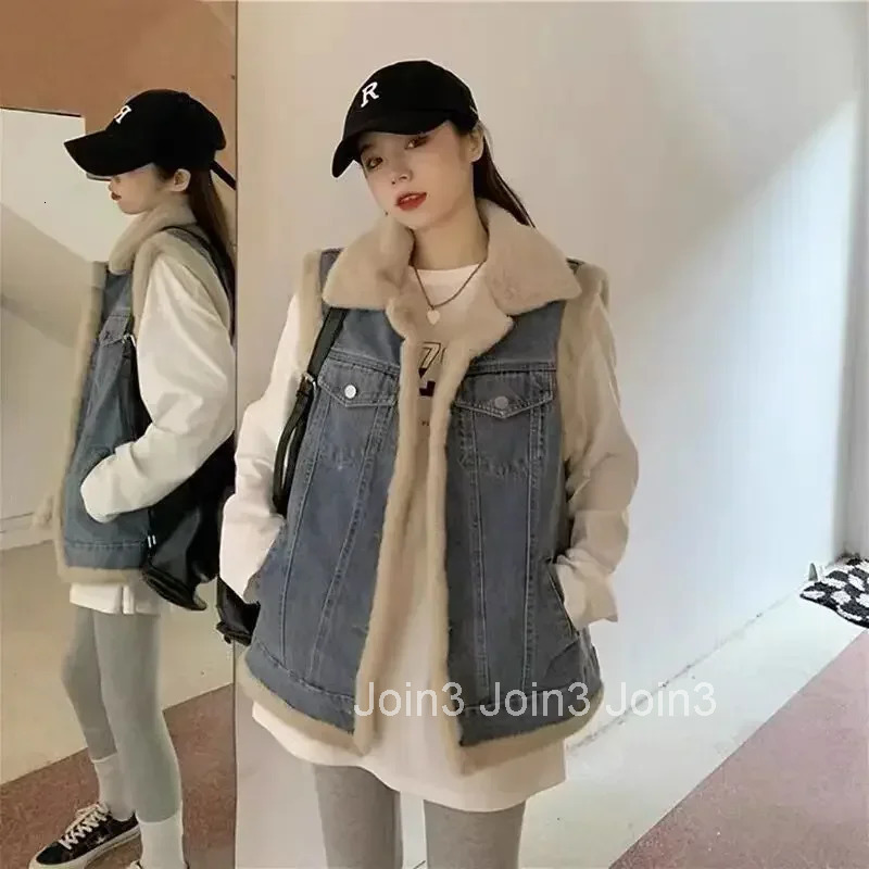 Loose Womens Vests Half Short Solid Color Autumn Korean Style Casual Lady Giletes Lightweight Padded Elegant Sleeveless Classic