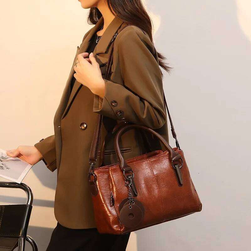 Vintage Contrast Distinctive Handbag Three-Layer Large Capacity high quality Soft Leather Women's Shoulder Bag