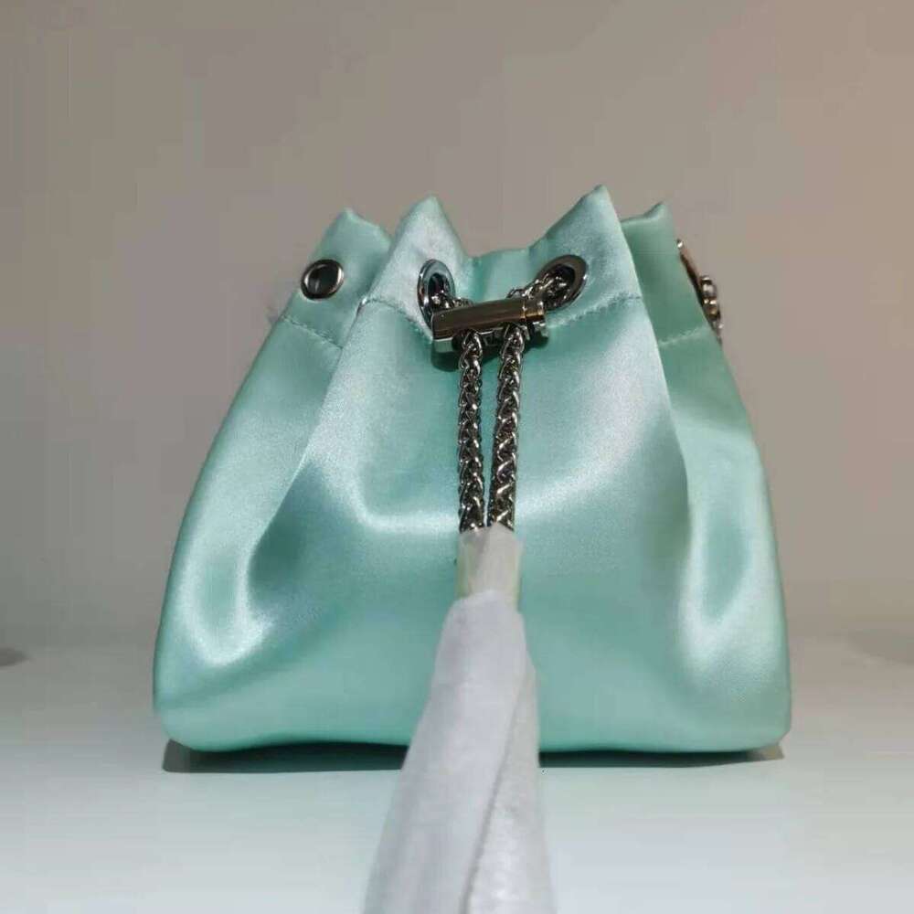 Designer Luxury Tote Sac Evening hangbag WOMEN BAG High Quality Silk Bucket Bags Dias Female Personalized Shoulder Tassels Chains Handbags For Women C