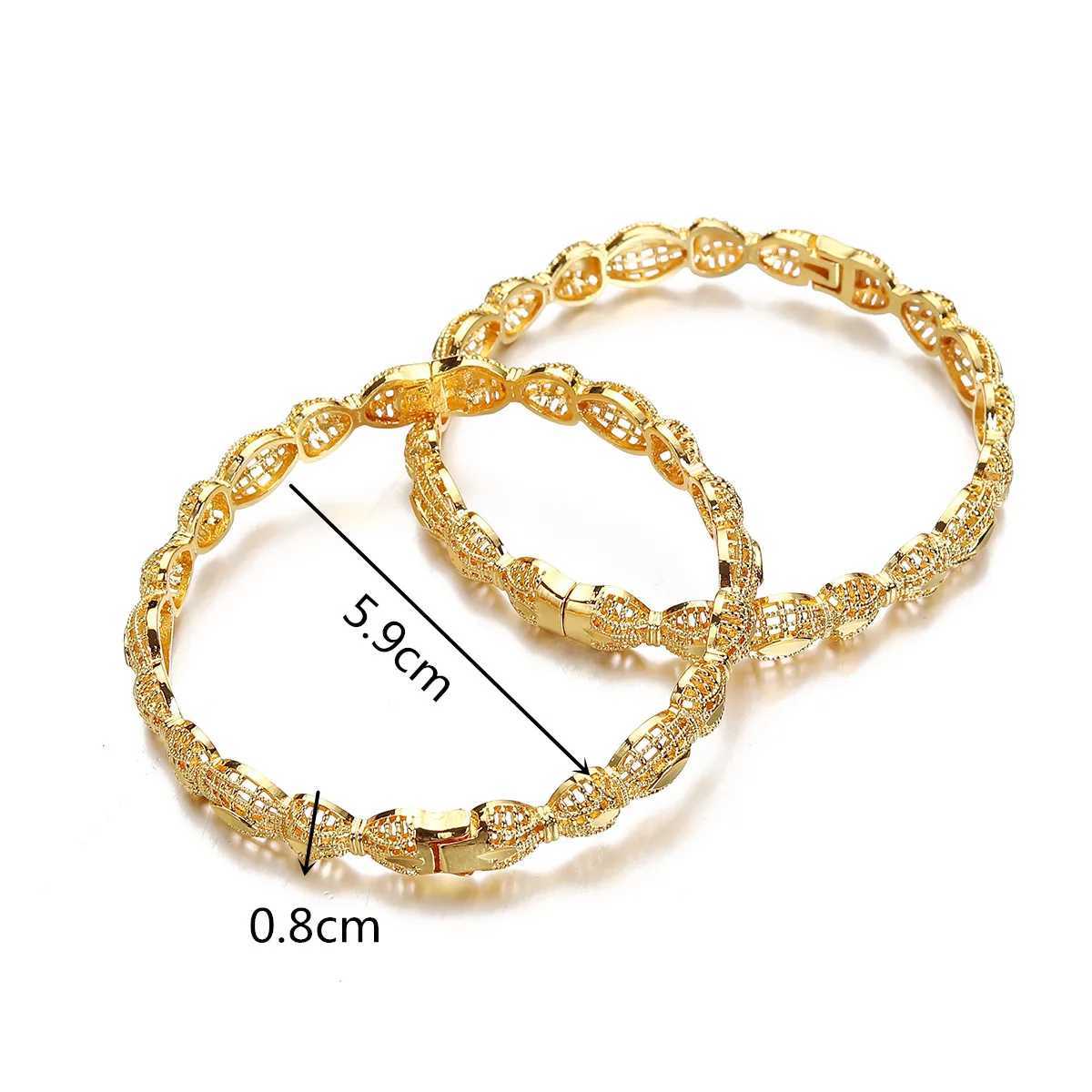 Luxury Design Gold Color Heart Pattern Cuff Unisex Wide Bangle Z250616