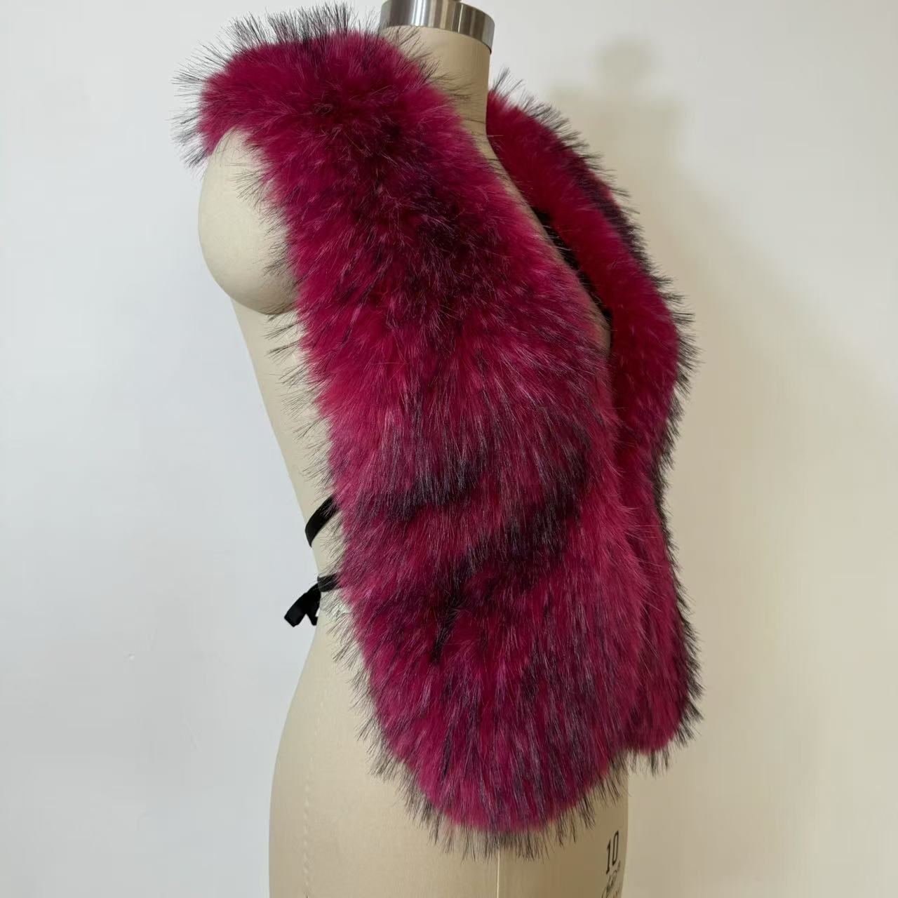 Streetwear New Faux Flutty Raccoon Fur Vest Women Fuax Fur Halter Top vest