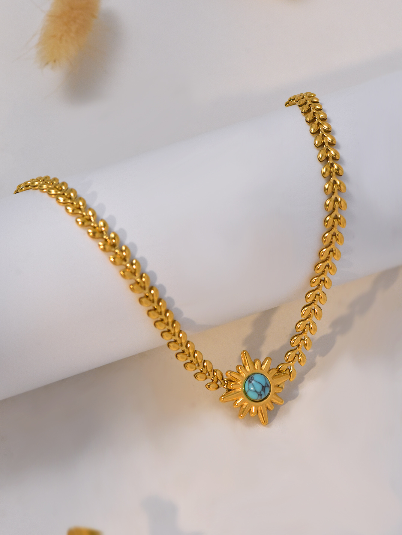 Fashion Style Personality Exaggerated Turquoise Sun Wheat Spike Necklace for Women Design Titanium Steel Non-Fading Jewelry