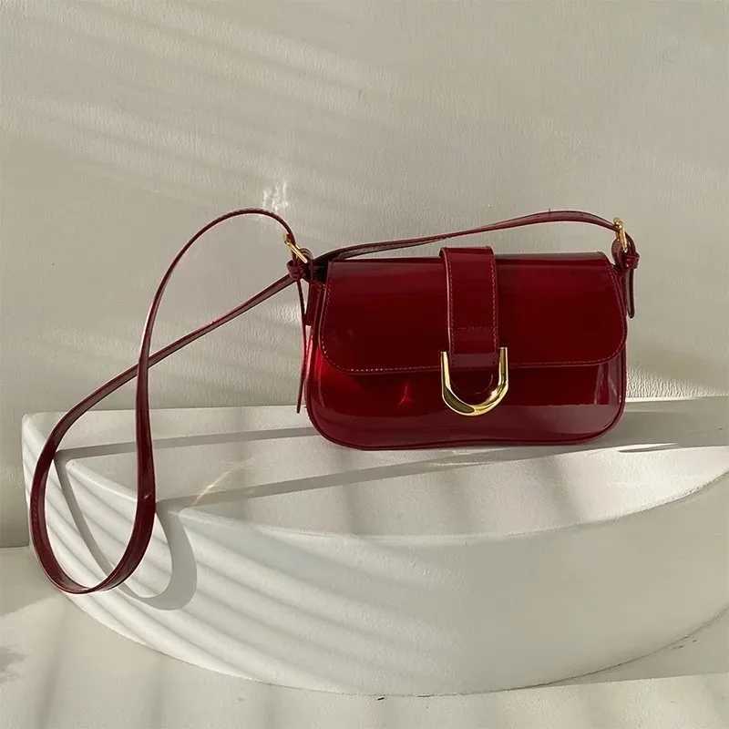 Classic PU Leather Horseshoe Buckle Casual Crossbody Bag Solid Color Small Shoulder Bag with Zipper Closure Women Clutch Purse XJ2520616