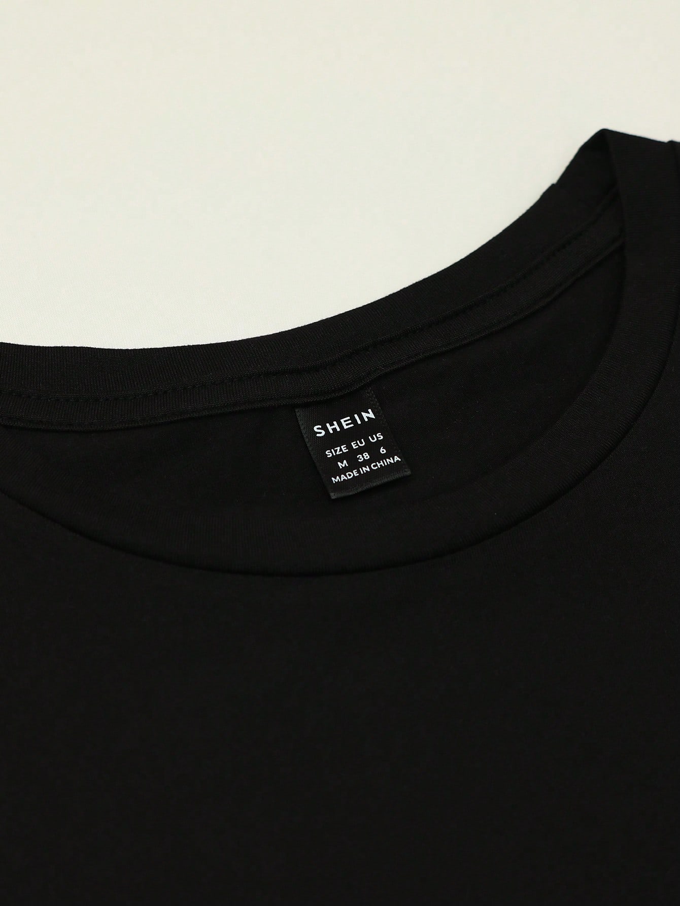 Casual Summer Wear with a Twist Designer Calvaya Lemon Motif Short Sleeve Top