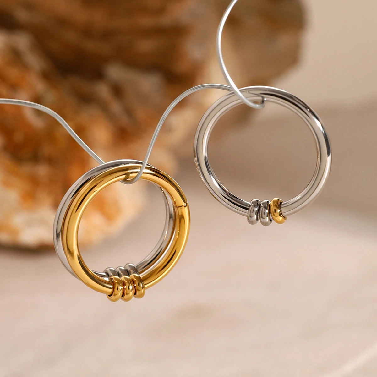 Youthway Stainless Steel Waterproof Small Pendant Hoop Rings Color Preservation Gold Silver 18K Gold-plated Jewelry Gift 250610