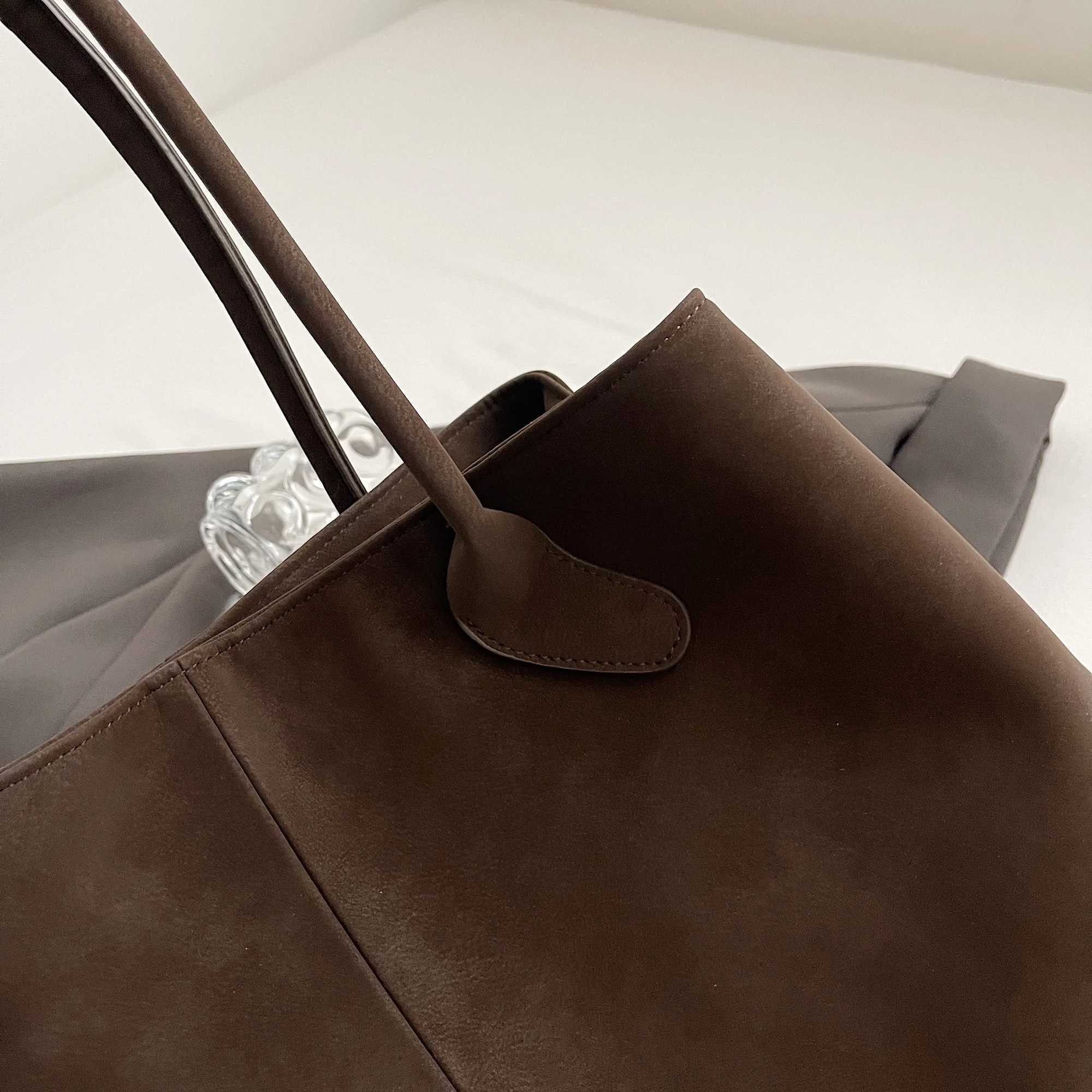 Elegant Faux Suede Handbags Wen Style Solid Casual Totes Large Capacity Designer Shoulder Bags Lady Fem Bags B250618