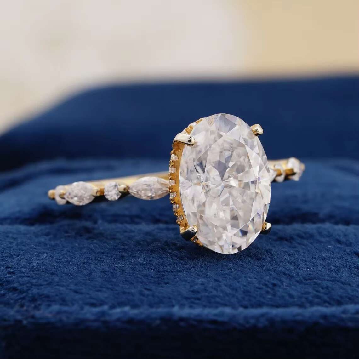 Premium Handmade 925 Sterling Silver Radiant Cut Unisex Moissanite Studded Diamond Rings for Engagement Gifting Occasions