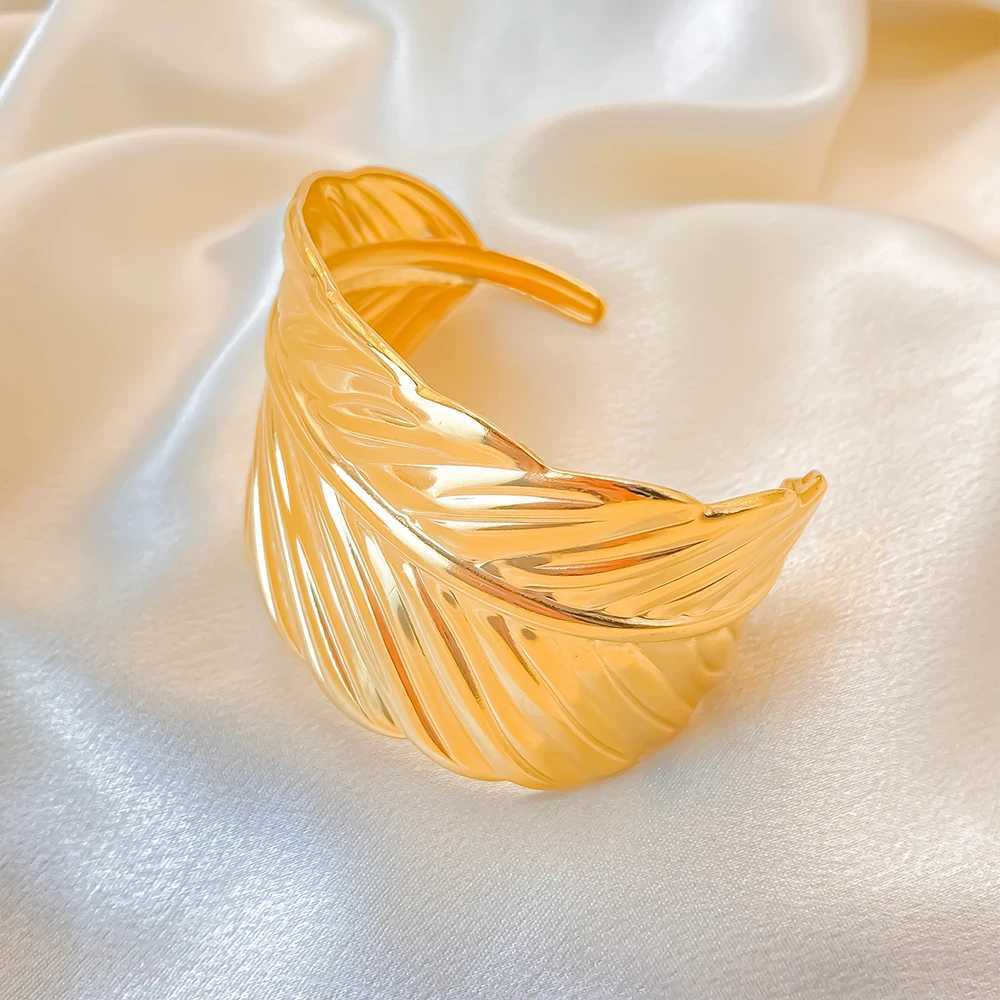 eManco Stainless Steel Womens Wide Bangles Luxury Gold Plated Cuff femme Vintage Jewelry Gift 48 Hour Shipping Z250616