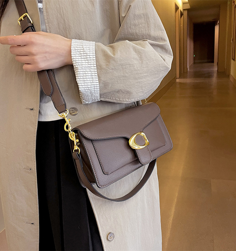 Free shipping designer 2025 new high-end Korean style fashion women's bag, armpit bag, versatile temperament, single shoulder western-style cross