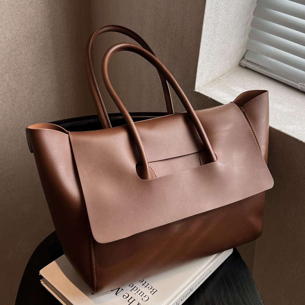 High-End for Women Trend Korean Version Large Capacity Handbag Retro Commuter Tote Bag 2025 Elegant Versatile New Trendy Ins