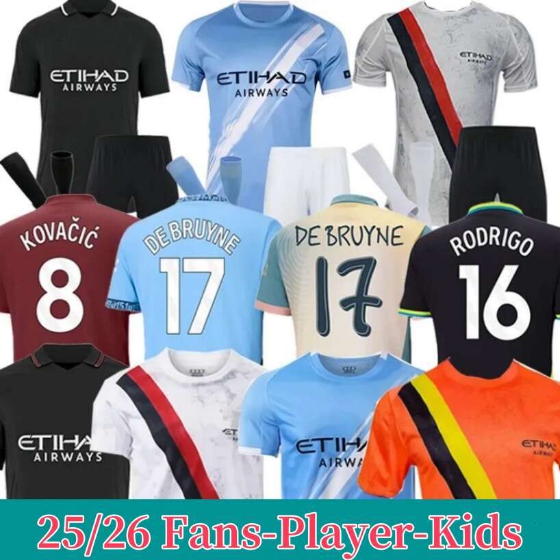 2025 2026 man city HAALAND soccer jerseysMARMOUSHDEMAN FODEN DOKU CITY NICORetro KOVACIC GVARDIOL Football Shirt Tracksuit men kids1