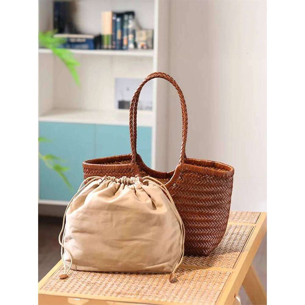 Women s HandleBags New Summer Seaside Beach Vacation Weaving Casual Leather Shopping Bag Vintage Big Tote