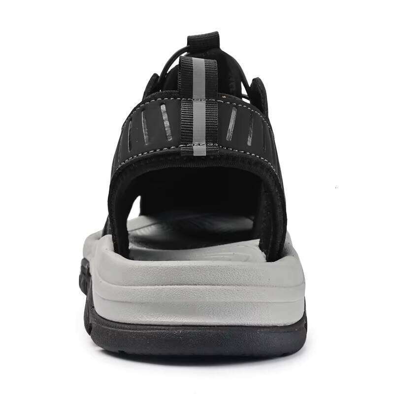 High Quality Outdoor With Protected Toe Trekking Sports Men Leather Material Camping Hiking Sandals