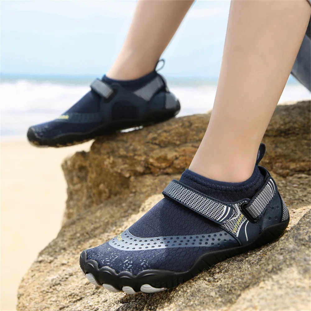 s Aqua Shoes Summer Beach Five Fingers Barefoot Water Shoes Swimming Lightweight Non-slip Seaside River ren Sneakers 250609