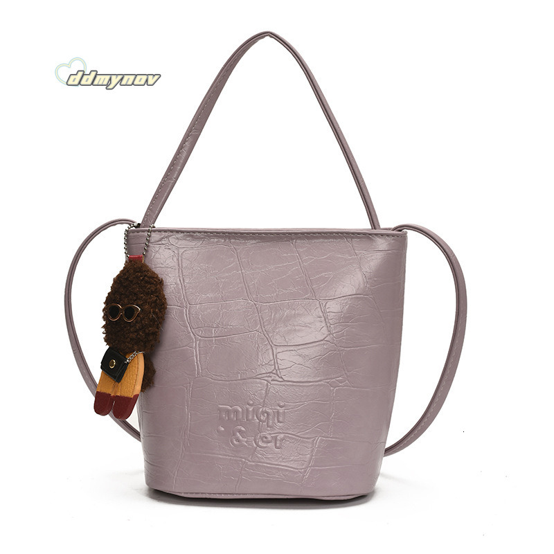 New Single Shoulder Crossbody Bucket Bag Women's Light Luxury Large Capacity Trendy Versatile High-end Feel Women ddmynov ddmynov