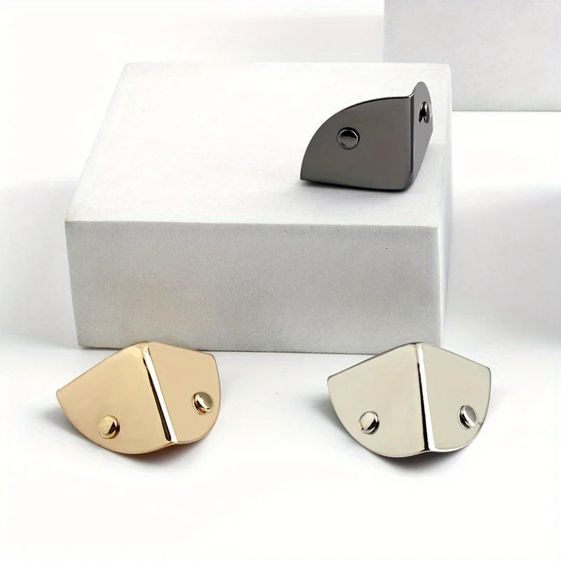4PCS Metal Triangle Corner Protective Buckle Suitable for Leather Craft Wallet Flip Handbag Book Album DIY Hardware Accessories 250616