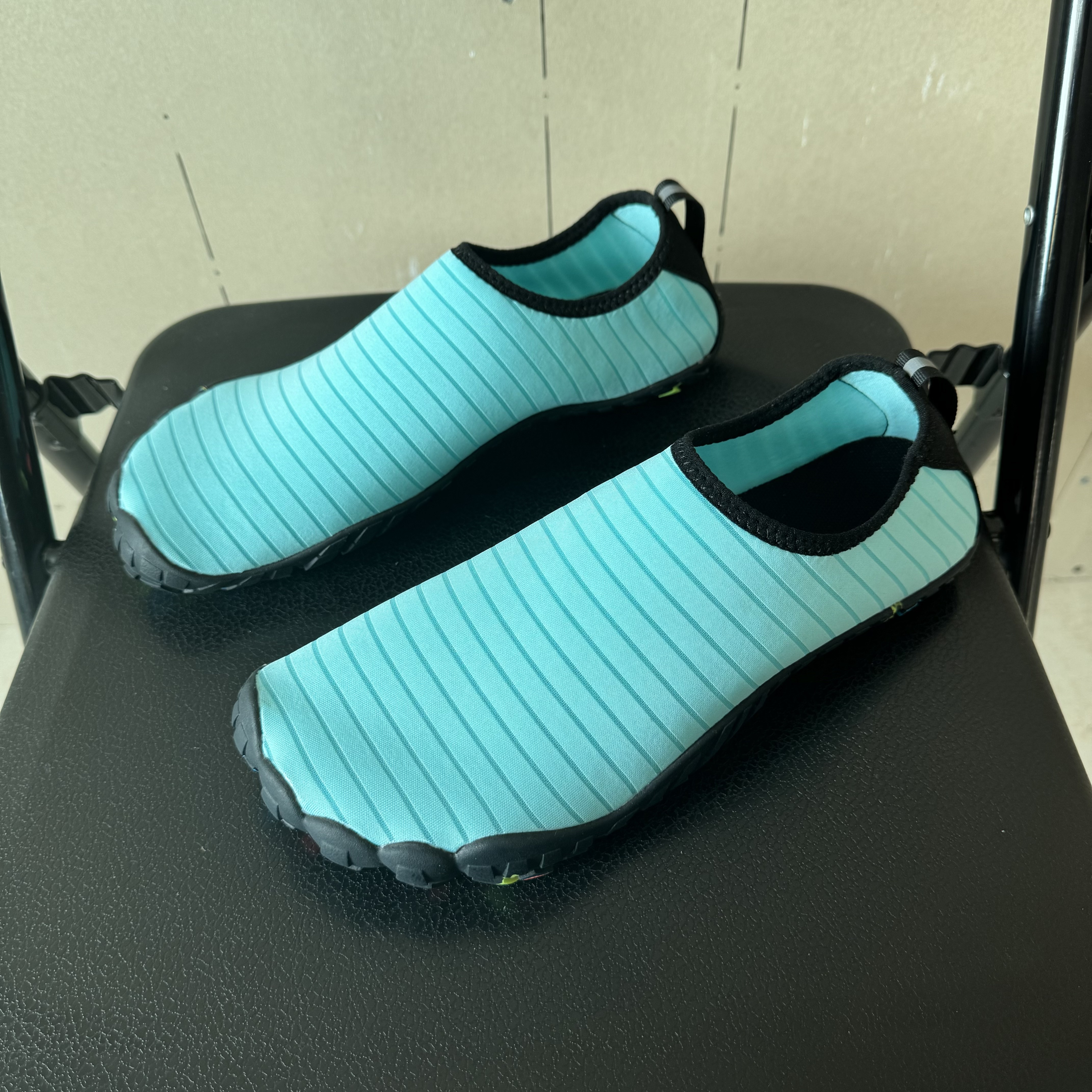 Breathable Indoor/Outdoor Couple's Yoga Footwear Perfect for Aquatic Activities
