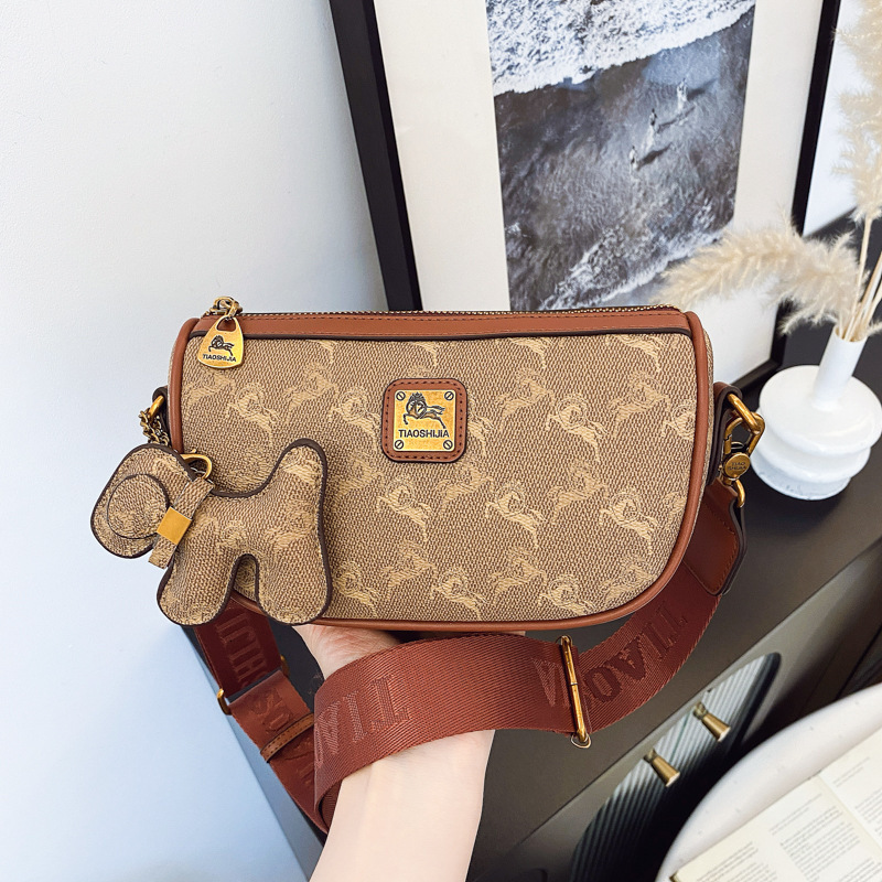 designer High-end Wide Shoulder Strap Pillow Bag for Women 2025 New Printed Dumpling Bag Versatile Shoulder Bag Crossbody Bag