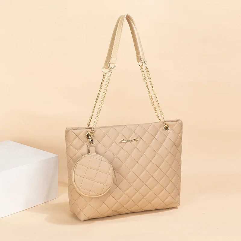 Rhombic Embroidered Mini Wallet Charm Tote Bag New Stylish Minimalist Letter Embellished Chain Shoulder Bag XJ2520616