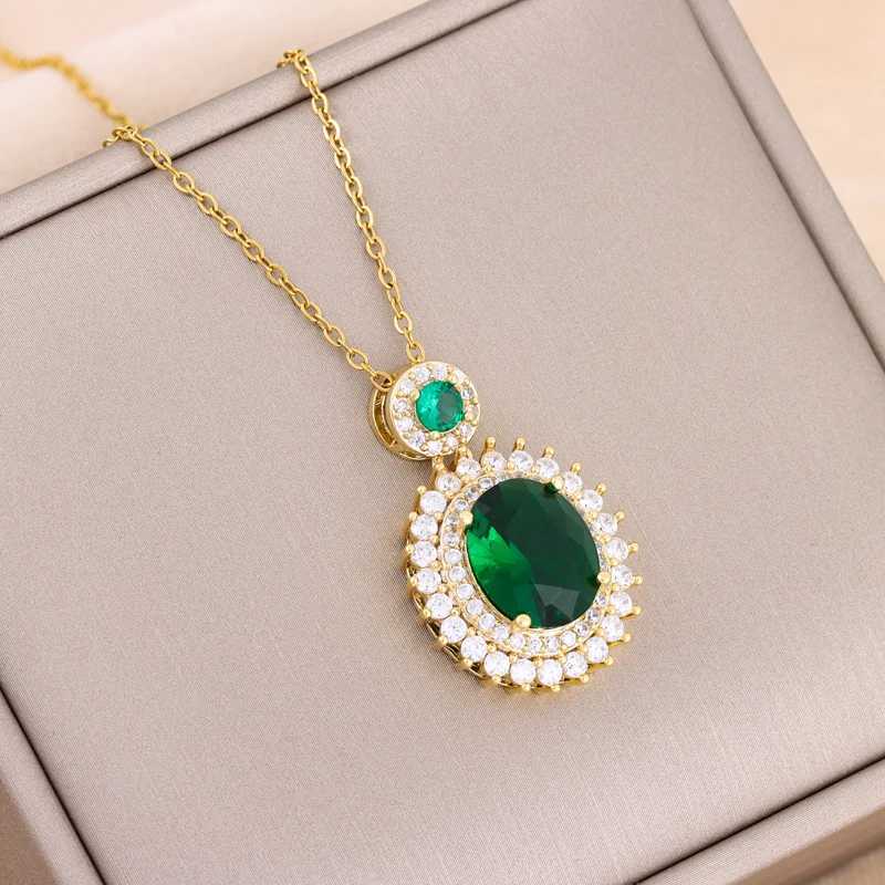 New In Fashion Green Zircon Crystal Pendant Stainless Steel Necklaces For Women Train Retro Style Female Clavicle Chain Jewelry W250616