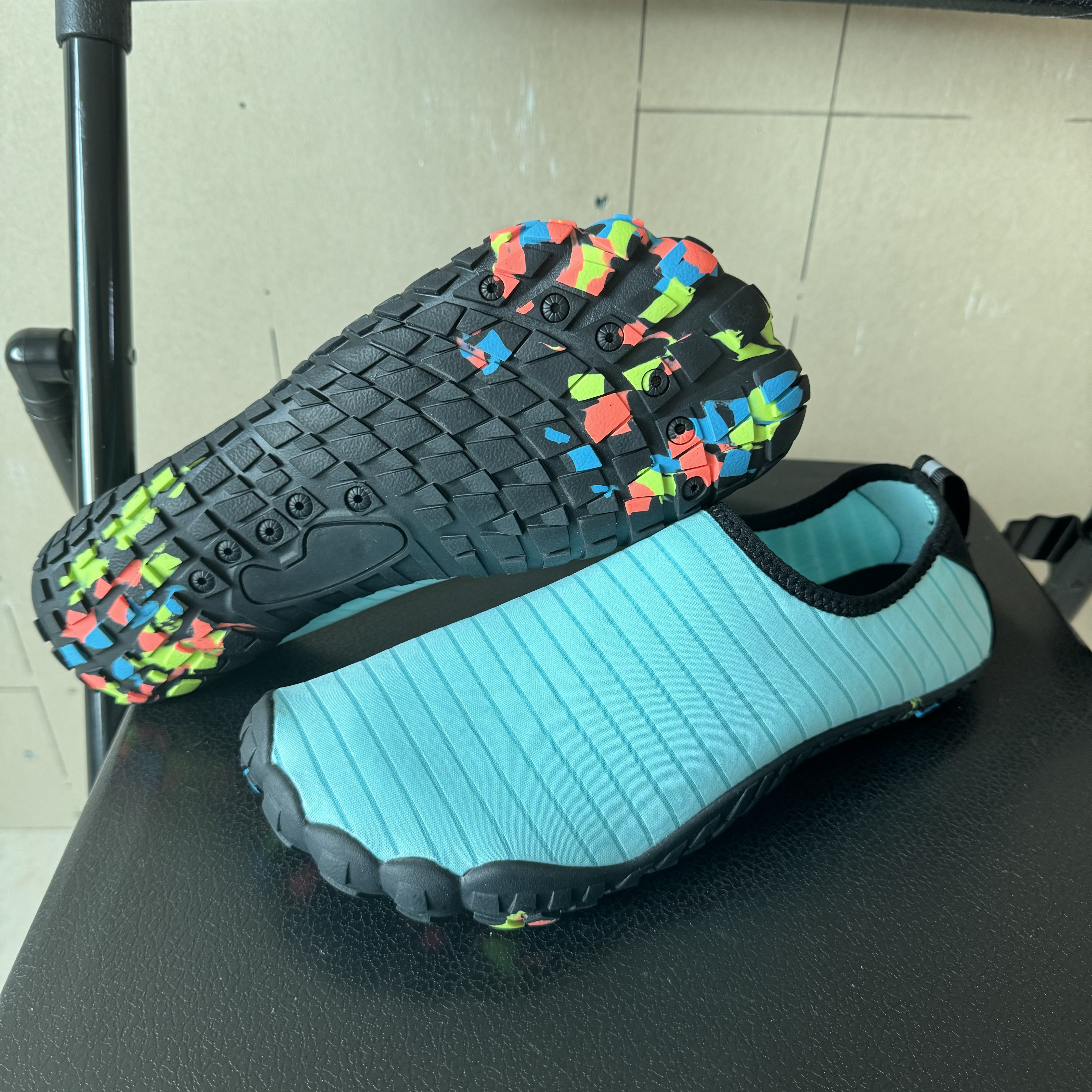 Breathable Indoor/Outdoor Couple's Yoga Footwear Perfect for Aquatic Activities