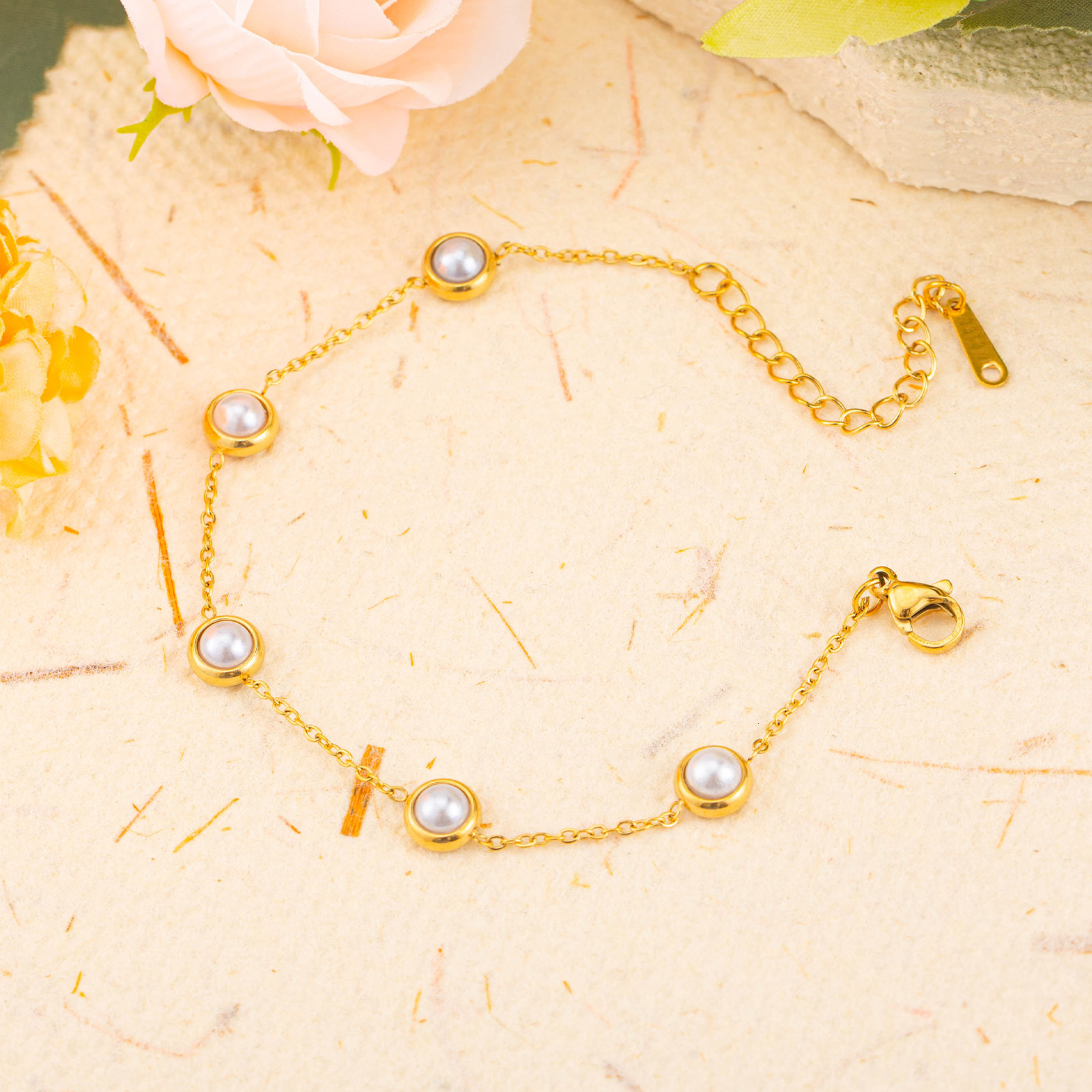 Fashionable Elegant Simple Personality Versatile Round Bead Pearl Bracelet for Women Light Style High-end Titanium Steel Non-fading Jewelry