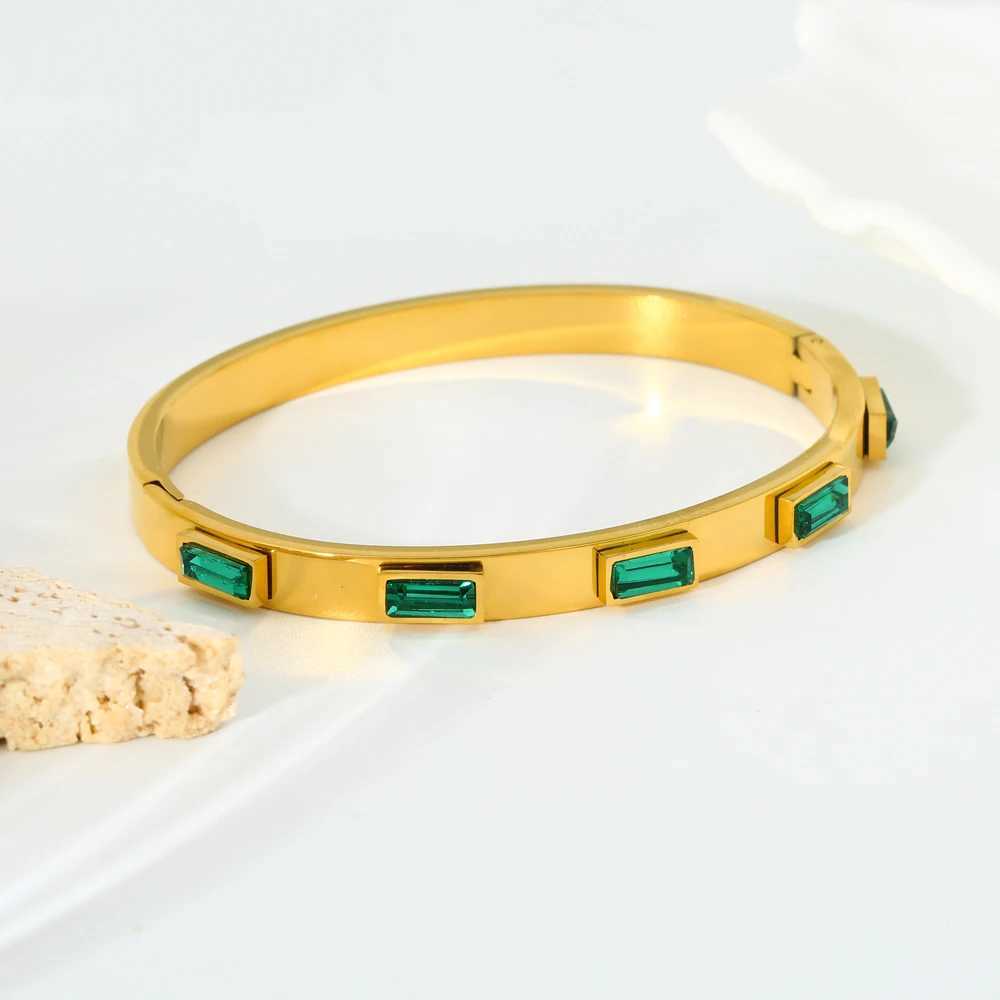 Tarnish Free Statement Texture 18K Gold Plated Oval Handmade Chain Green White Stone Cubic Zirconia Bangles for Women Z250616